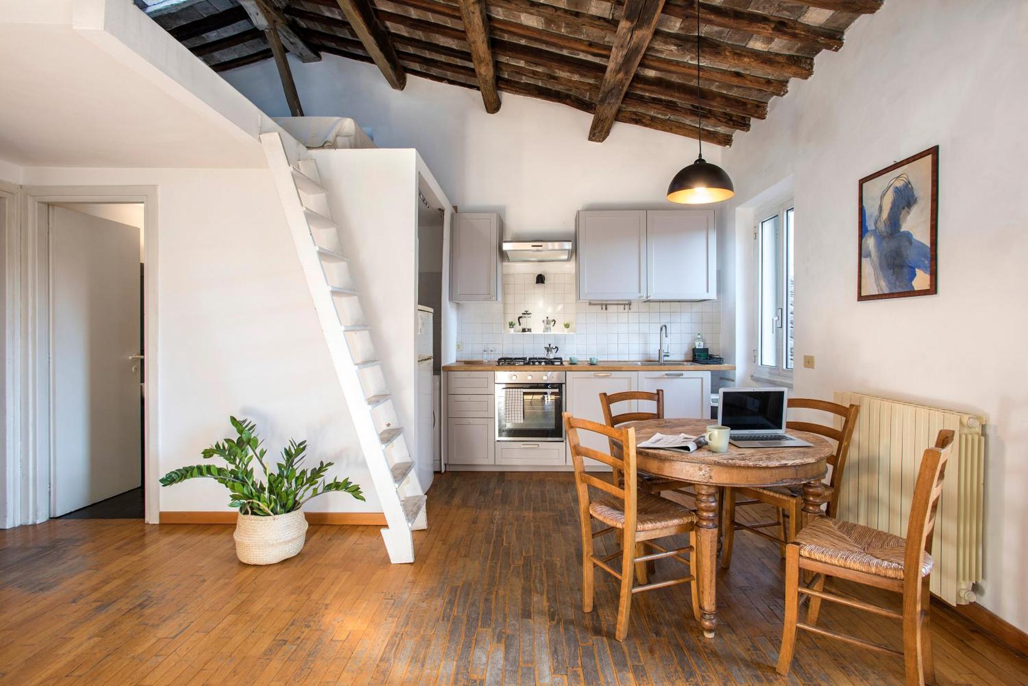 Apartment Forum Loft Rom